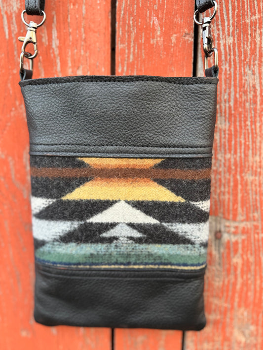Rodeo Crossbody #1600R